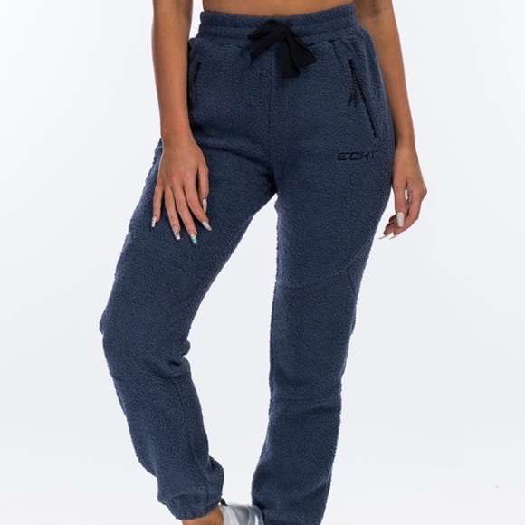 Echt Apparel Borg Joggers - Picture 1 of 2